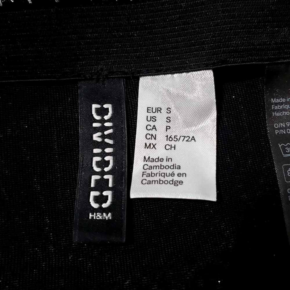H&M black and silver shimmer sparkle retro skirt size Small glam New Years party - Picture 7 of 8